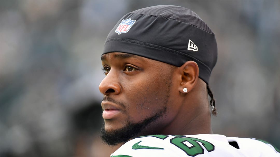 Draft or Pass: Le'Veon Bell is RB1 Talent With RB2 Price Tag