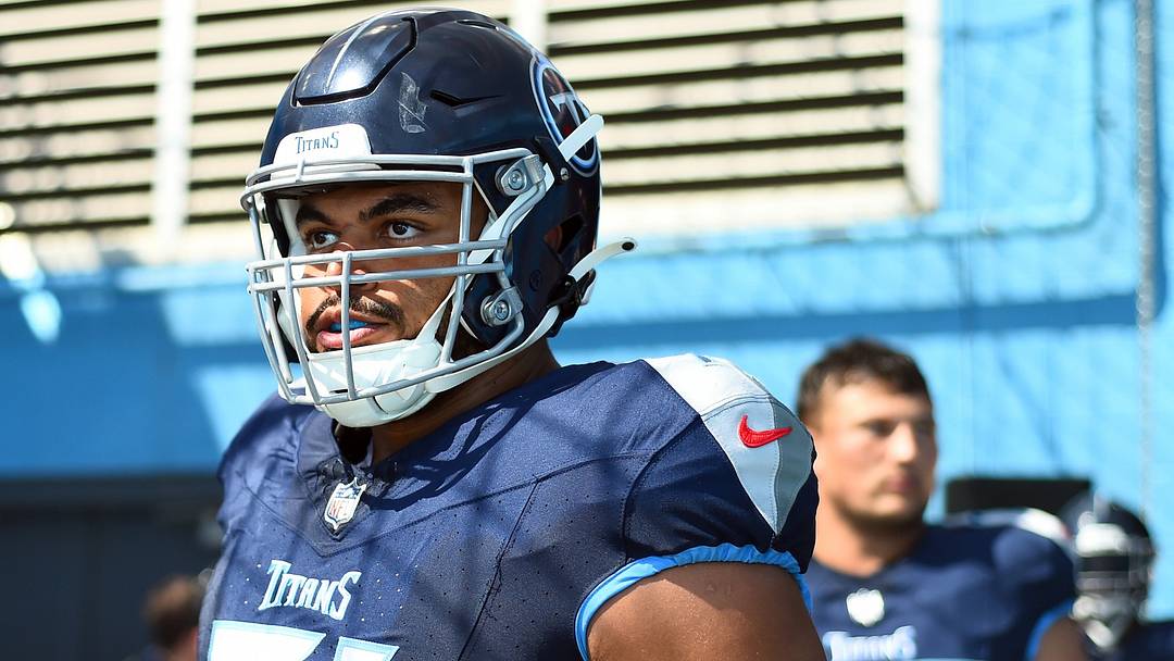 WATCH: Titans LT Andre Dillard Gives Up Back-to-Back Sacks on QB Ryan Tannehill Prior to Halftime