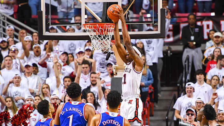 After a Humbling Blowout Loss, Kansas's Big 12 Streak Is Officially in Jeopardy