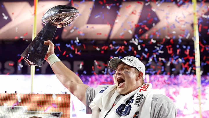 Watch: Rob Gronkowski, Robert Kraft dance after Super Bowl win Watch: Rob Gronkowski, Robert Kraft dance after Super Bowl win