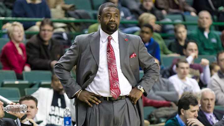 UIC fires coach Howard Moore