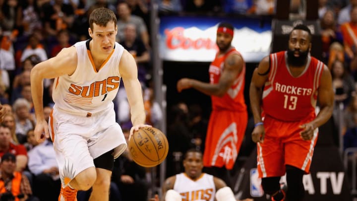 Report: Suns want to re-sign Goran Dragic