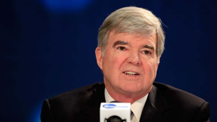 NCAA president Mark Emmert hopes schools reconsider autograph rules