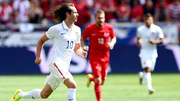Watch: Diskerud creates Bedoya's opening goal vs. Czech Republic