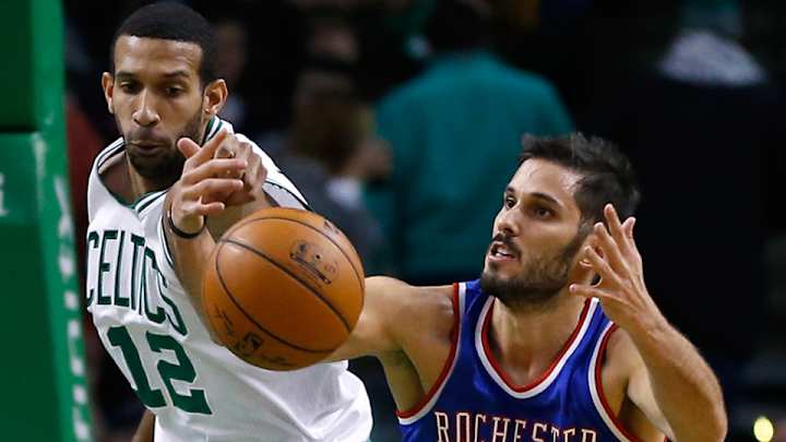 Celtics trade center Brandan Wright to Suns for first-round pick