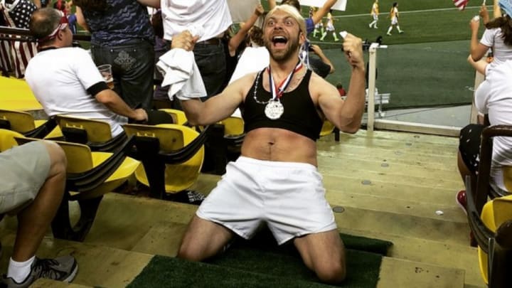 The story behind the Brandi Chastain-impersonating USWNT superfan