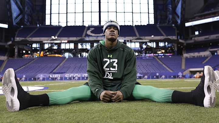 Randy Gregory's admission of a failed drug test complicates his NFL future