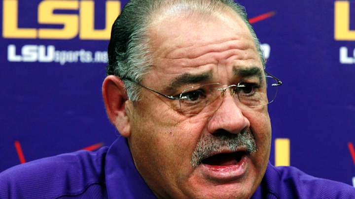 John Chavis leaving LSU to become Texas A&M's defensive coordinator