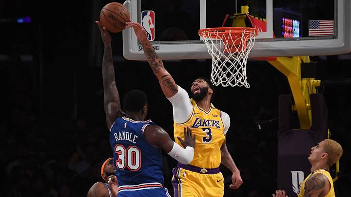 Anthony Davis' MRI Comes Back Clean After Hard Fall vs. Knicks