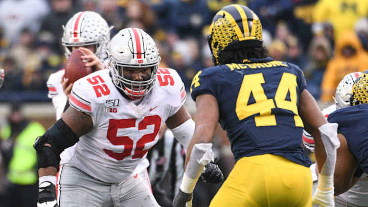 Wyatt Davis Announces He is Turning Pro, Declaring for the NFL Draft