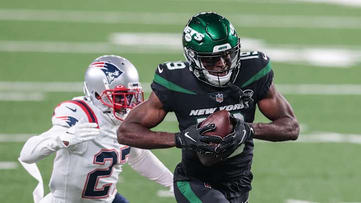 Jets' Breshad Perriman Is Limited in Practice With New Shoulder Injury Jets' Breshad Perriman Is Limited in Practice With New Shoulder Injury