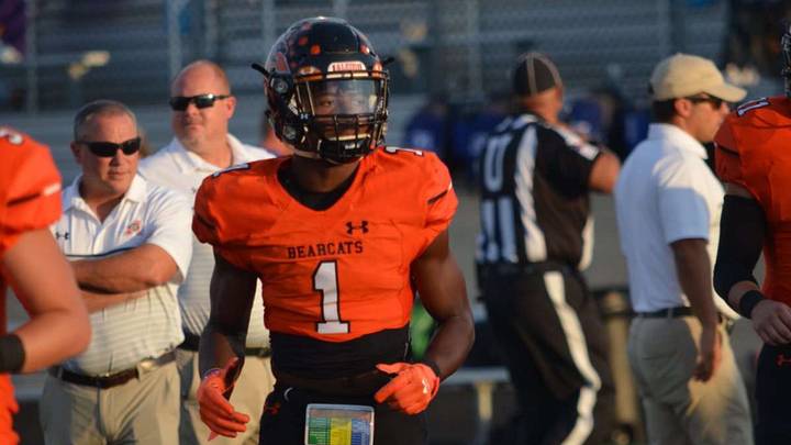 2021 ATH JoJo Earle Flips from LSU, Signs with Alabama