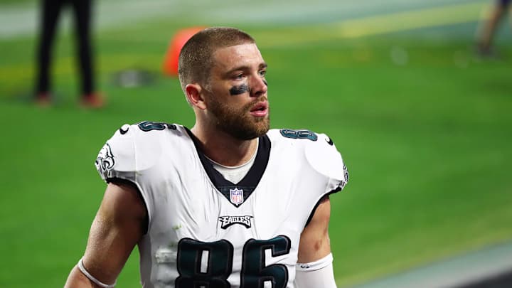 Emotional Zach Ertz Addresses Future With Eagles: "I Want to Be Here"