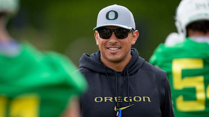 Report: Boise State Set to Hire Oregon DC Andy Avalos as Next Head Coach