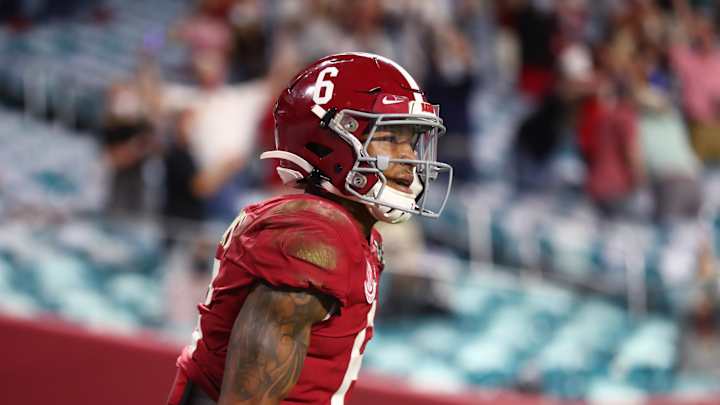 Jets Pass On Quarterback, Take DeVonta Smith With No. 2 Pick In Mel Kiper Jr. Mock Draft Jets Pass On Quarterback, Take DeVonta Smith With No. 2 Pick In Mel Kiper Jr. Mock Draft