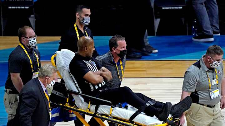 Referee Bert Smith Collapses During Gonzaga-USC Men's Elite Eight Game