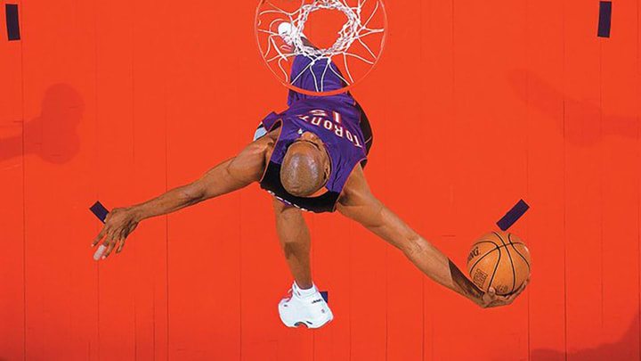 How Vince Carter's 2000 NBA Dunk Contest Inspired a Generation of Dunkers