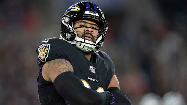 Let's See How Twitter Reacted to the Earl Thomas Story: TRAINA THOUGHTS