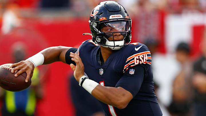 Week 8 Dynasty Stock Watch: Buy, Sell, Hold Trade Advice