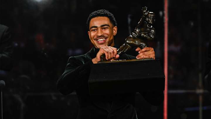 Alabama QB Bryce Young Wins 2021 Heisman Trophy