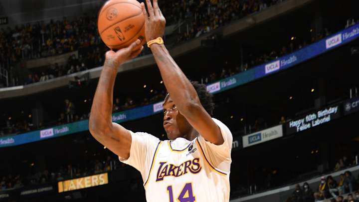Lakers Stanley Johnson Makes Impact in Debut