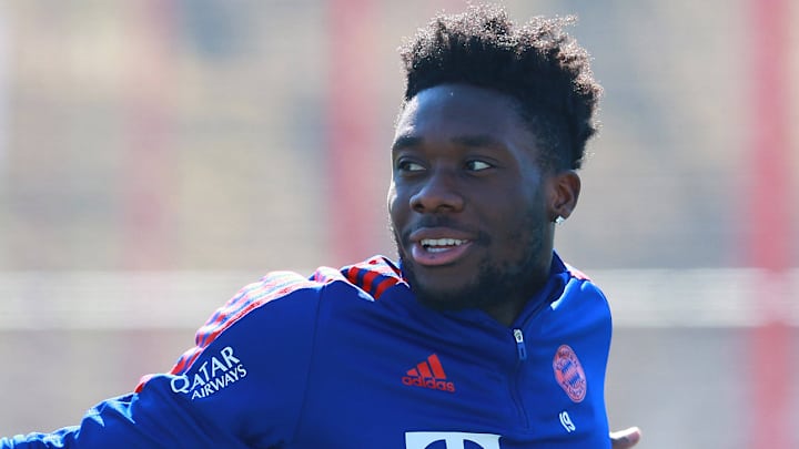 Alphonso Davies Has Incredible Emotional Reaction to Canada Reaching World Cup Alphonso Davies Has Incredible Emotional Reaction to Canada Reaching World Cup