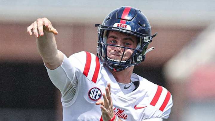 Snap Takeaways from Altmyer, Dart and the Quarterback Competition from the Grove Bowl