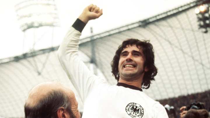 Former Bayern Munich and West Germany Great Gerd Müller Dies