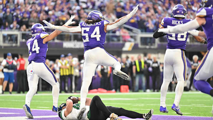 Jets' Braxton Berrios Takes Responsibility For Touchdown Drop in Loss to Vikings