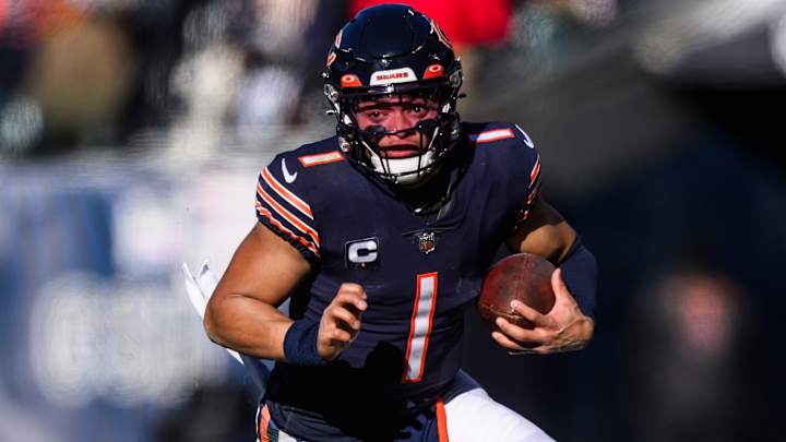 'Like Mike Vick': Former Buckeyes DE Nick Bosa Heaps High Praise For QB Justin Fields 'Like Mike Vick': Former Buckeyes DE Nick Bosa Heaps High Praise For QB Justin Fields