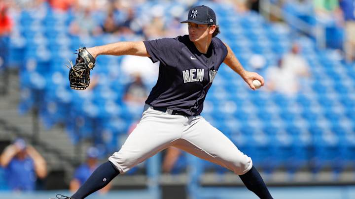 Yankees Believe 'Nasty' Lefty Can Contribute in Bullpen Next Season