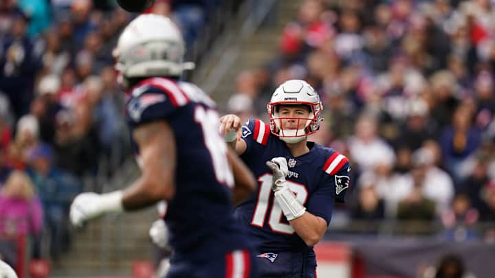 Patriots Mac Jones Deals, Jakobi Meyers TD Gives Pats Win Over Dolphins, 23-21: WATCH