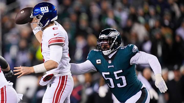 Eagles’ Brandon Graham Talked So Much Trash to Giants at Coin Flip (Video)