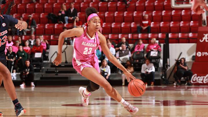 When Brittany Davis Struggled, Others Stepped Up For Alabama Women's Basketball