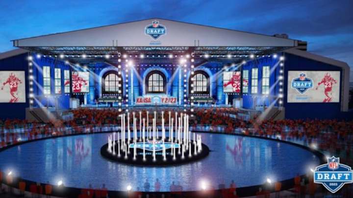NFL Draft: Bears Trade No. 1 Pick to Falcons? Oddsmakers Say ...