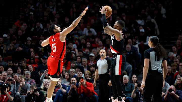 Damian Lillard’s 71 Points Propel Trail Blazers Past Rockets Damian Lillard’s 71 Points Propel Trail Blazers Past Rockets