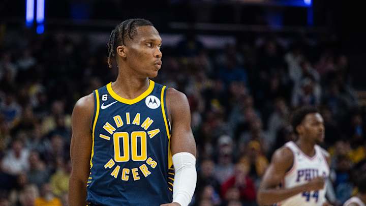 Indiana Pacers guard Bennedict Mathurin carried off floor after right ankle injury vs Houston Rockets Indiana Pacers guard Bennedict Mathurin carried off floor after right ankle injury vs Houston Rockets