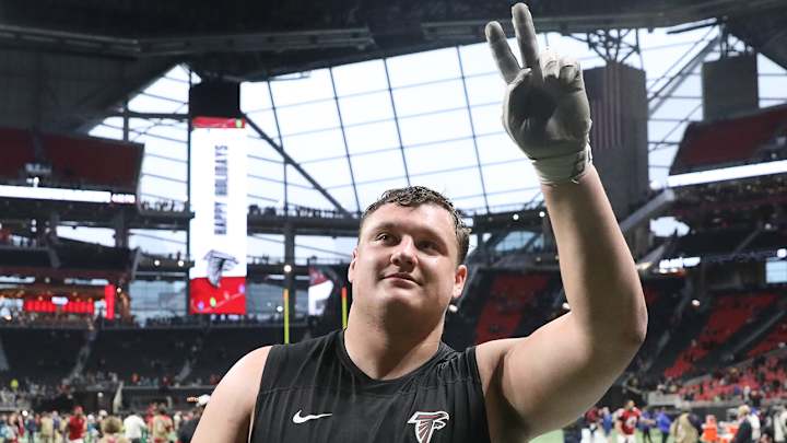 Falcons, OL Chris Lindstrom Agree to Five-Year Contract Extension, per Source