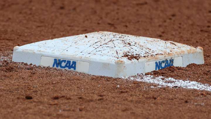 Mizzou Outfielder Makes One of the Greatest Catches You’ll Ever See