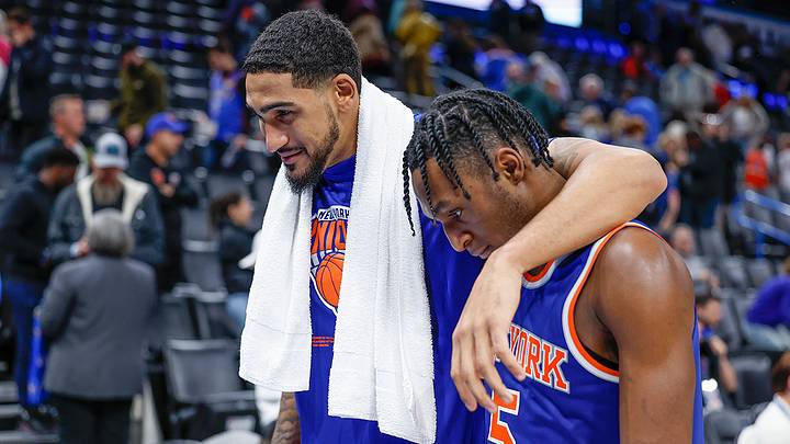 Knicks, Pelicans Combine for Bizarre Piece of NBA History in Separate Games
