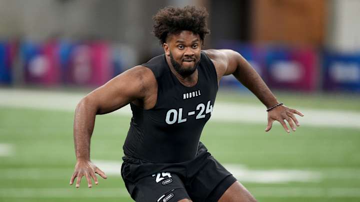 Jets Trade Up, Secure Top Tackle in Sports Illustrated's Latest Mock Draft