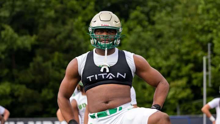 WATCH: 2024 Defensive Lineman Eddrick Houston Talks Recruitment with Georgia