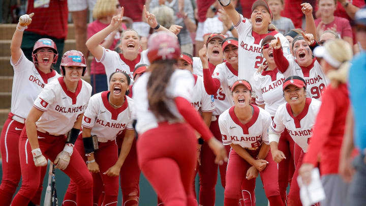 No. 1 Oklahoma Breaks All-Time Division I Softball Win Streak Record No. 1 Oklahoma Breaks All-Time Division I Softball Win Streak Record