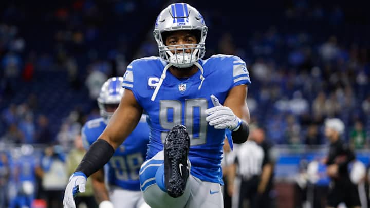 Dolphins Work Out Former Patriots Linebacker Trey Flowers, per Report