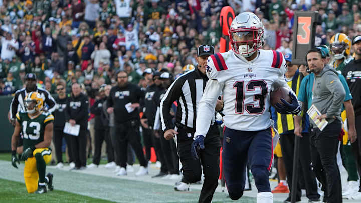 Patriots-Packers Notebook: Rookies Zappe, Jones Show Poise and Promise