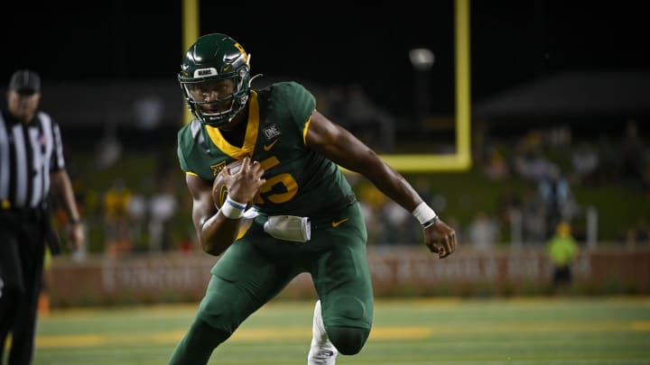 Bears Offense Confidence in QB Kyron Drone 'Second to None' Says TE Ben Sims