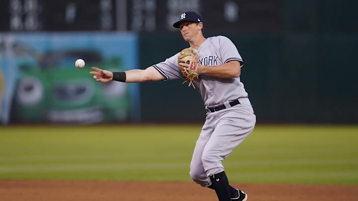 DJ LeMahieu Hoping to Avoid Offseason Surgery