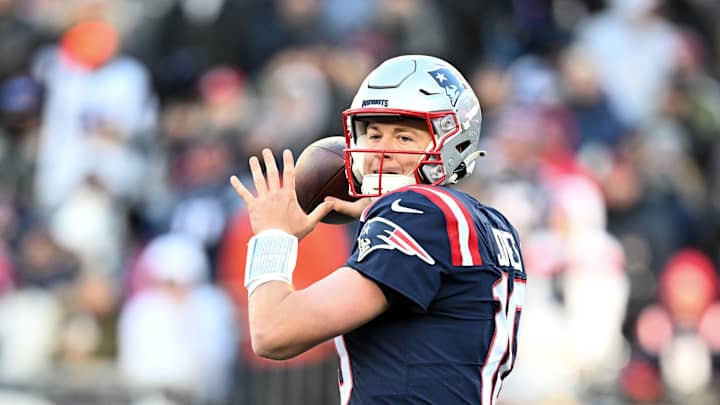Texans vs. Patriots: Malik Cunningham Scores In New England Loss to Houston - LIVE Updates