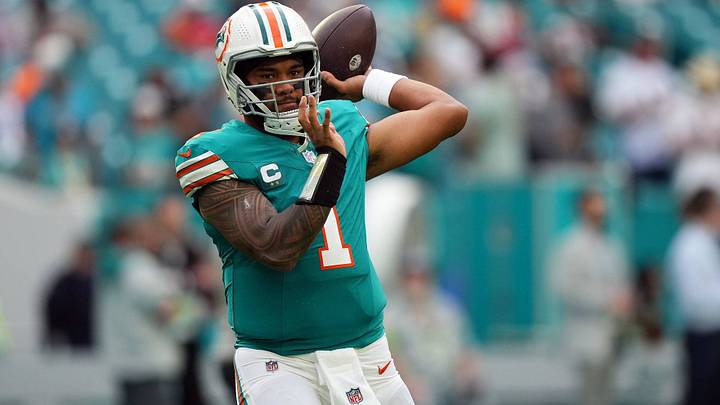 Tua Tagovailoa Joins Darius Rucker for Long-Awaited Musical Collaboration in Vegas