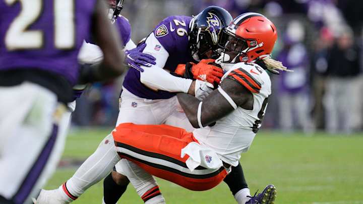 Analysis of NFL Free Agents Sees Matches with Titans for Ravens Safety, Texans Cornerback